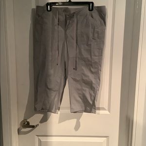 Capri women’s pants